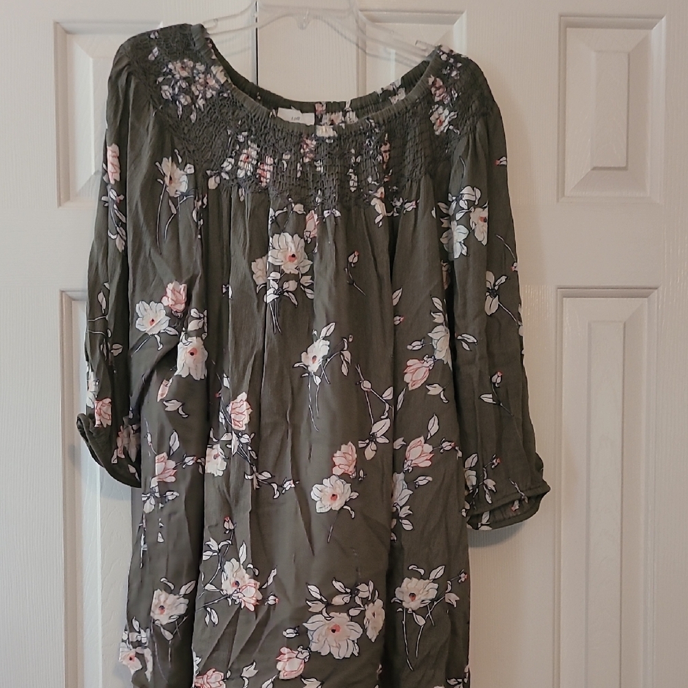 J. Jill Olive Green Floral Blouse Like New